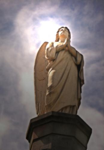 Angel_statue.jpg